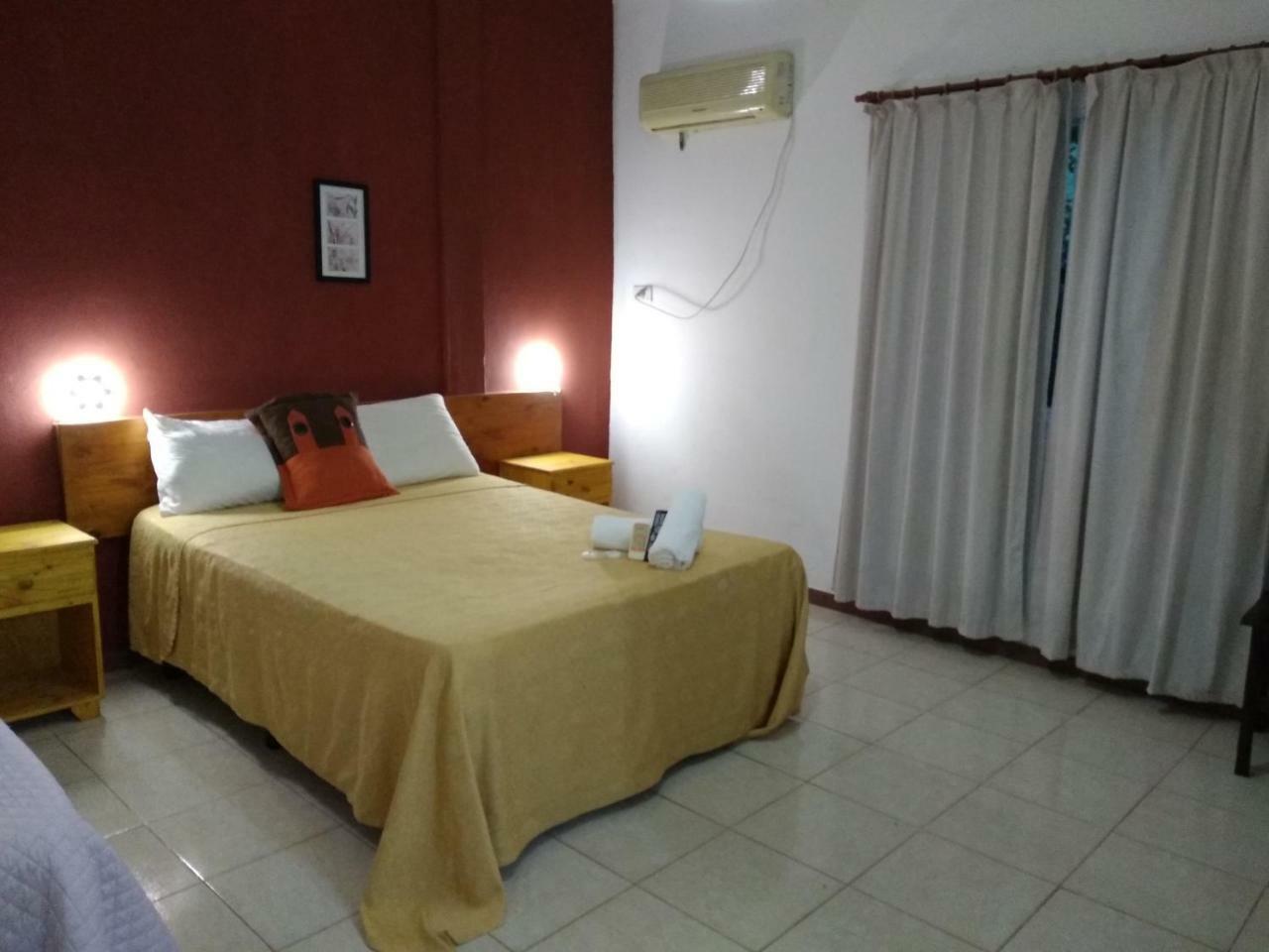 Petit Hotel Panambi Puerto Iguazú Buitenkant foto